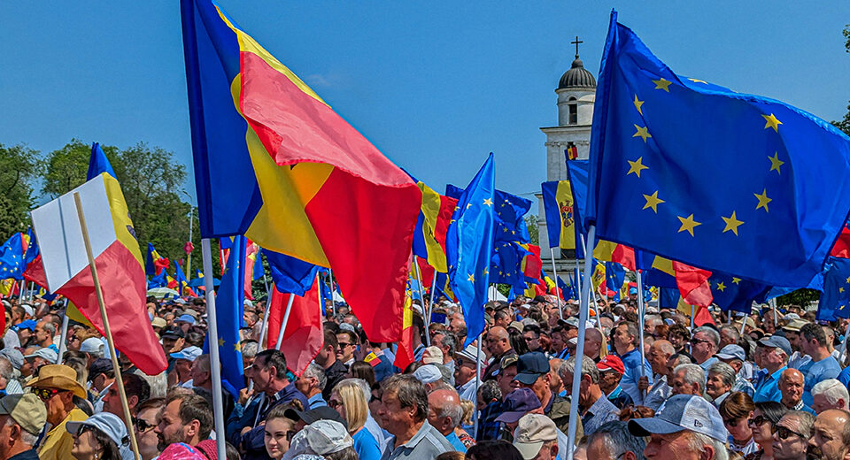 FRA dalyvaus žmogaus teisių komisaro romų ataskaitos pristatyme
