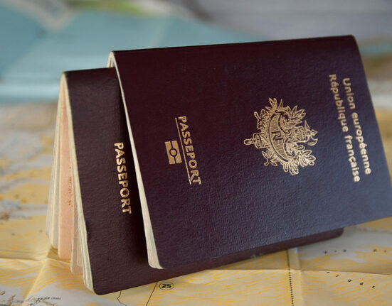 FRA: būtina užtikrinti pagrindinių teisių apsaugą įgyvendinant ES atvykimo–išvykimo sistemą