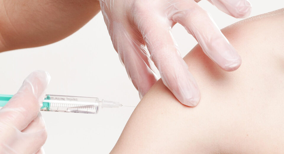 ECDC ragina skiepytis ir laikytis prevencinių priemonių Europai pradedant kvėpavimo takų virusų sezoną