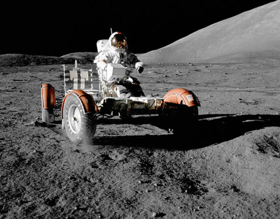 Artemis II: pirmoji misija su astronautais aplink Mėnulį po daugiau nei 50 metų