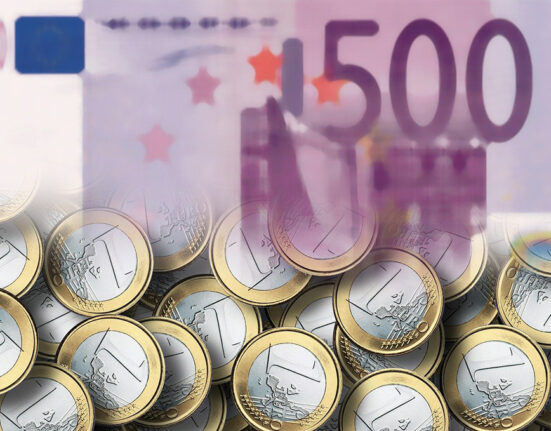 ECB palūkanų normos lieka nepakitusios: spaudos konferencijoje – signalai apie infliaciją, augimą ir būsimus sprendimus