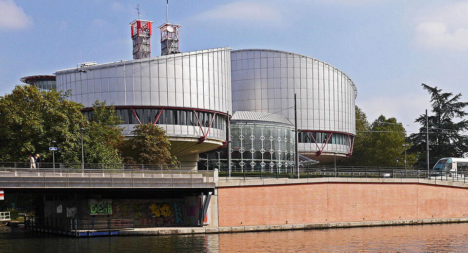 ESTT: Vengrija pažeidė ES teisę balsuodama prieš bendrą poziciją dėl kanapių perklasifikavimo