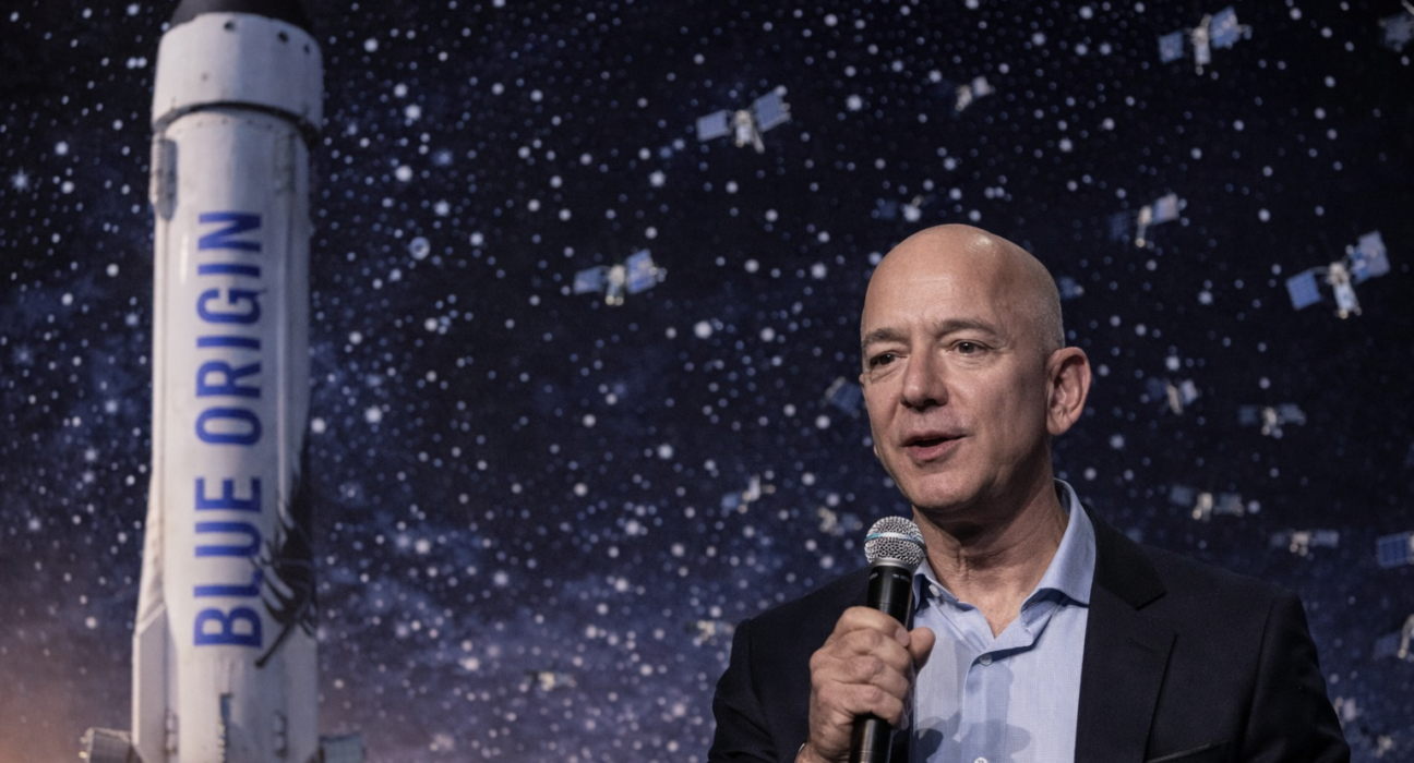 „Blue Origin“ meta iššūkį „Starlink“: Jeffo Bezoso bendrovė kuria pasaulinį palydovinį tinklą