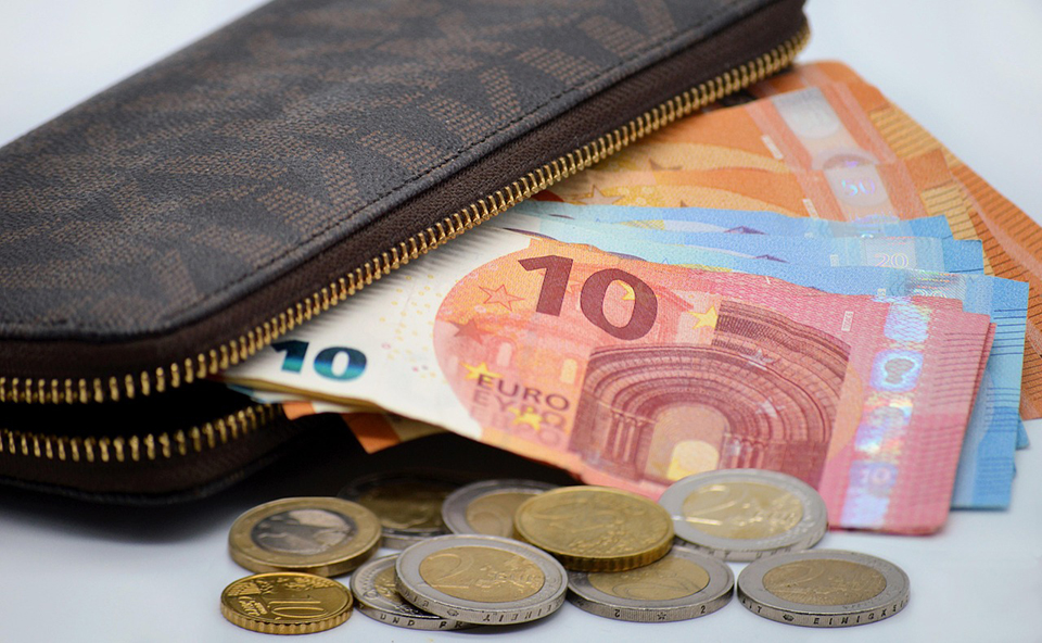 Ką ECB sako apie pinigus, darbą ir ateitį: kas svarbu gyventojams