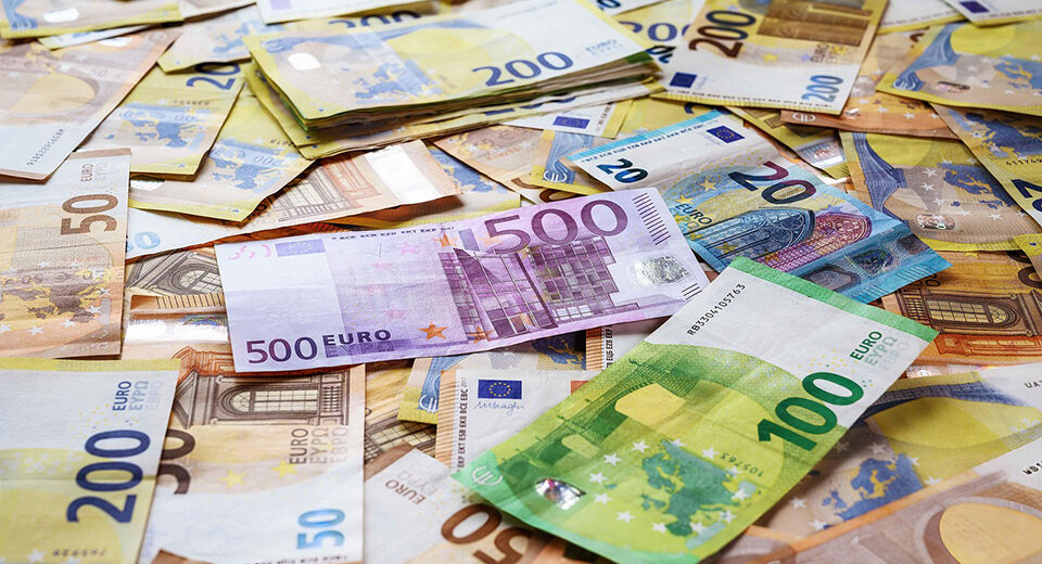 ES Taryba atvėrė kelią SAFE finansinei paramai aštuonioms valstybėms ir susitarimui su Kanada