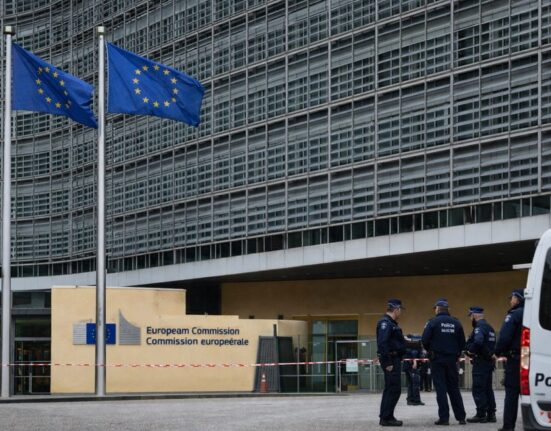 Belgijos policija atliko kratas Europos Komisijos pastatuose Briuselyje