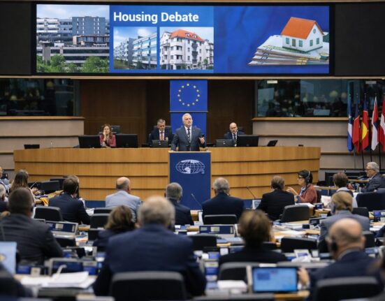 Europos Parlamentas pritarė pasiūlymams spręsti būsto prieinamumo problemą