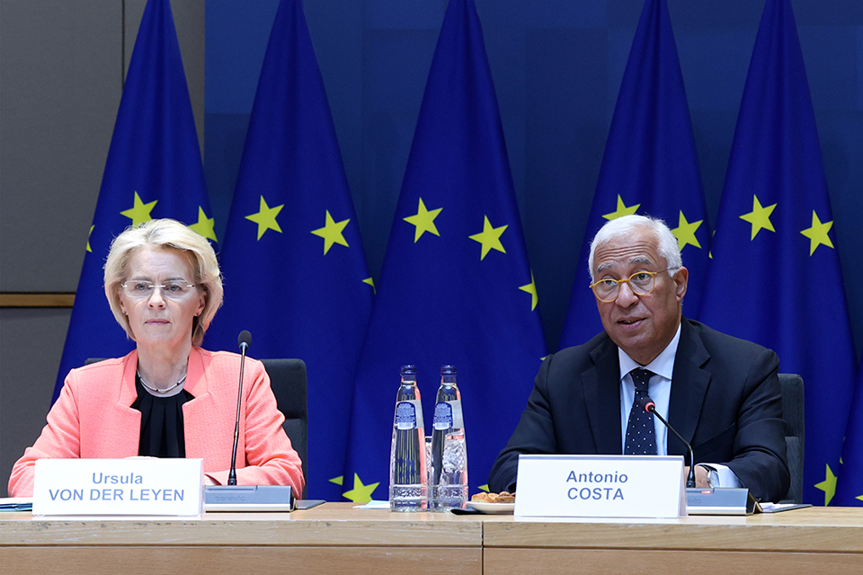 ES ragina mažinti įtampą Artimuosiuose Rytuose ir stiprinti Europos geopolitinį vaidmenį
