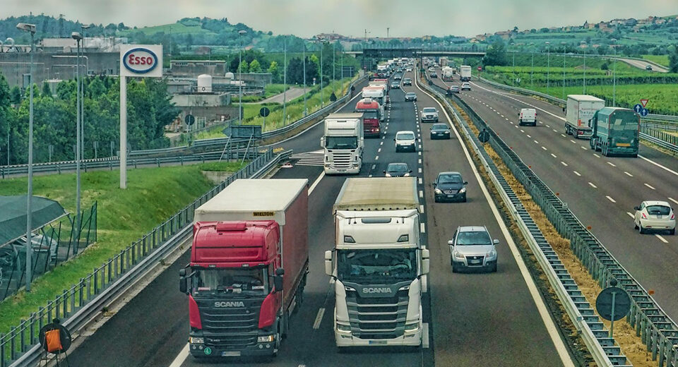 ES Taryba siekia aiškesnių kelių rinkliavų taisyklių sunkiasvoriams sunkvežimiams