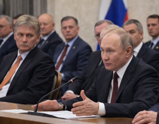 Title: Putinas neigia prašęs verslininkų finansuoti karą Ukrainoje