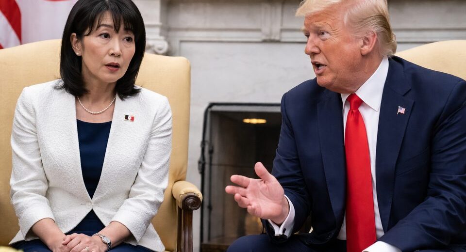 Trumpo pastaba apie Perl Harborą aptemdė Japonijos premjerės vizitą Vašingtone