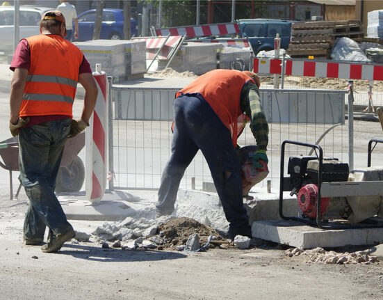 ES susitarė atnaujinti socialinių išmokų taisykles mobiliesiems darbuotojams