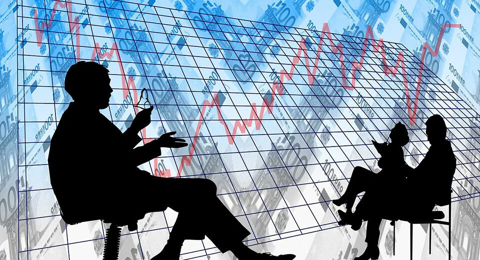 ECB paliko palūkanų normas nepakeistas, tačiau įspėja dėl augančių rizikų