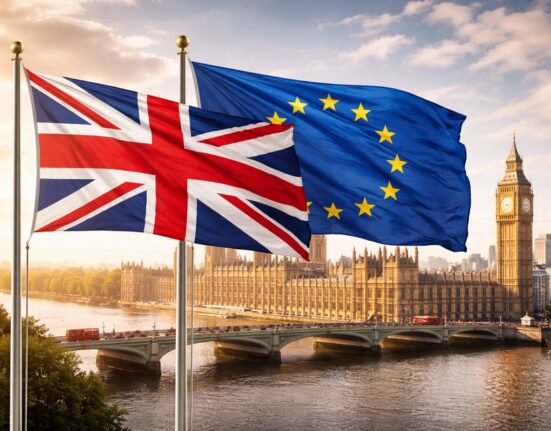 Daugiau nei pusė britų palaiko sugrįžimą į ES praėjus 10 metų po „Brexit“