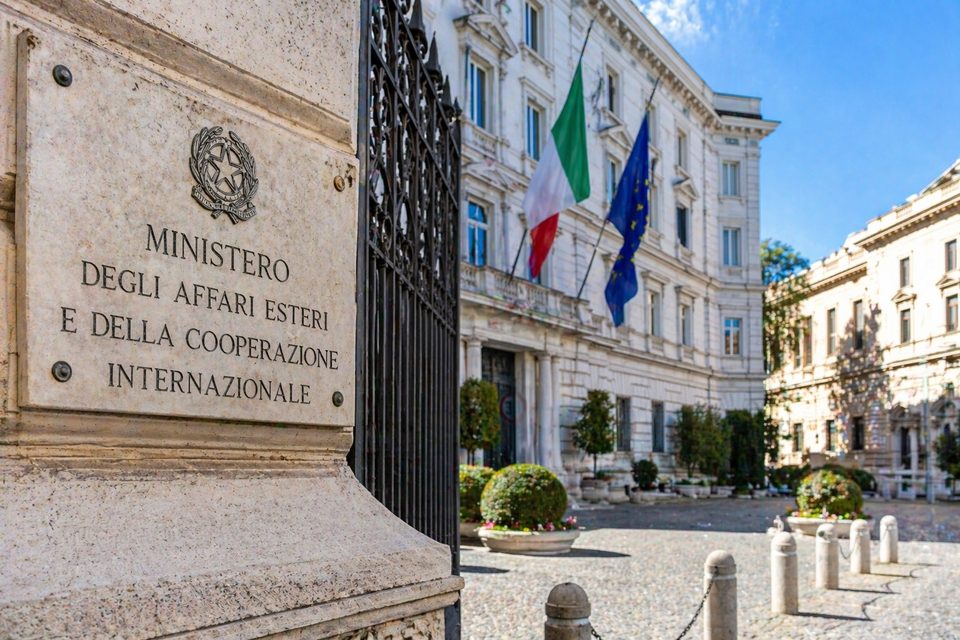 Italija iškvietė Rusijos ambasadorių po įžeidimų Meloni – diplomatinė įtampa auga