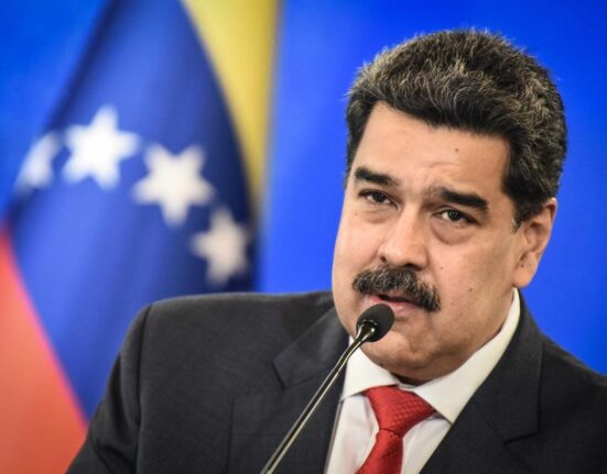 JAV leis Venesuelos valdžiai apmokėti Nicolás Maduro advokatus