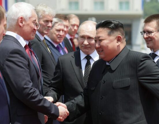 Šiaurės Korėja dar labiau stiprina paramą Rusijai – Kim Jong Unas kalba apie „šventą karą“ Ukrainoje