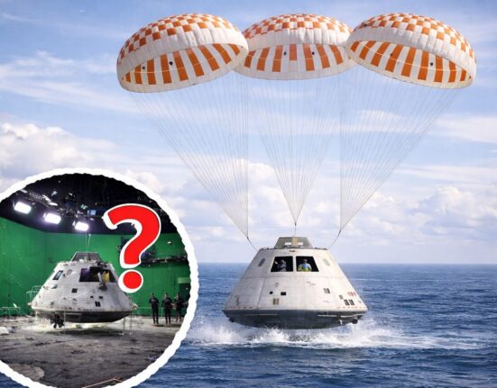 „Artemis II“ astronautai grįžta į Žemę po istorinės misijos aplink Mėnulį