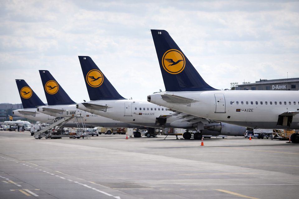 „Lufthansa“ pilotai skelbia dar vieną streiką – trikdžiai tęsis visą savaitę