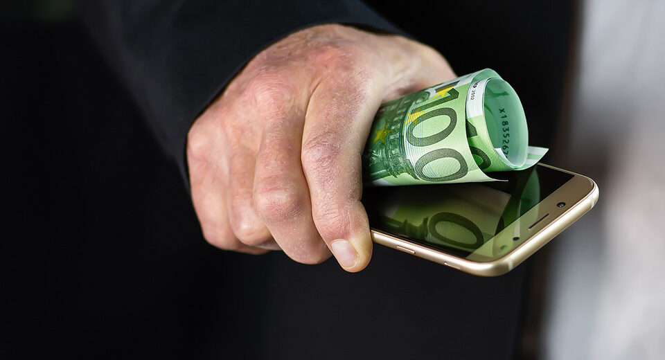 ECB: skaitmeniniai bankai kitaip perduoda pinigų politikos poveikį