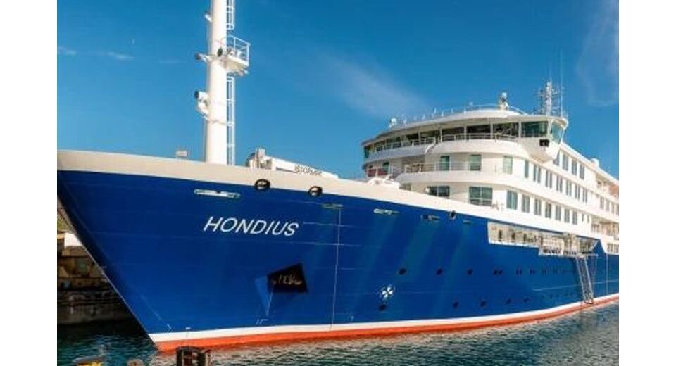 Hantaviruso protrūkio paveiktas kruizinis laivas pasiekė Tenerifę
