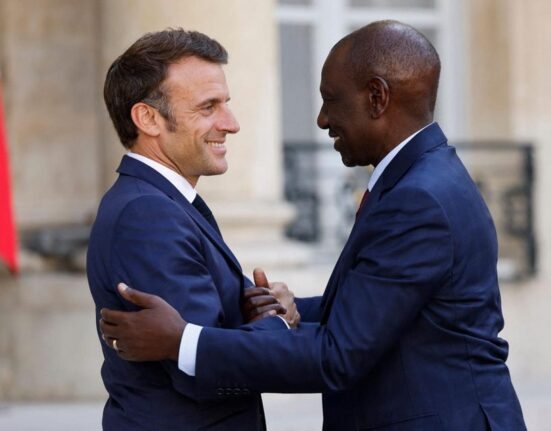 Macronas Kenijoje siekia naujo Prancūzijos santykių su Afrika etapo