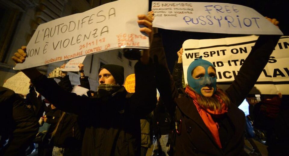 Protestai Venecijoje dėl Rusijos sugrįžimo į meno bienalę