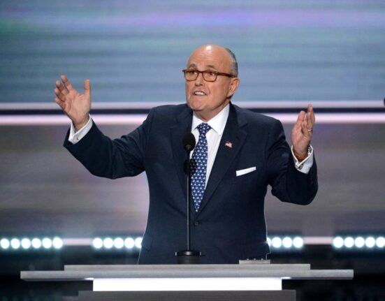 Rudy Giuliani paguldytas į ligoninę – būklė kritinė