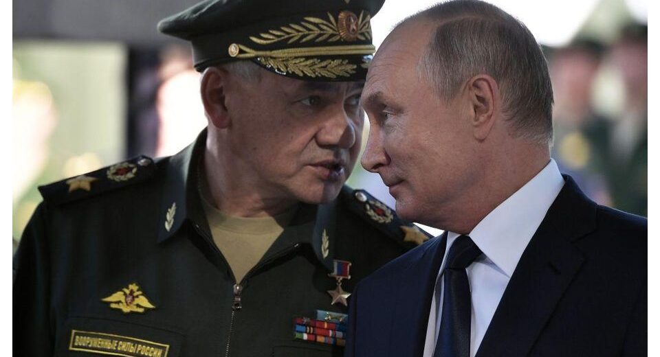 Rusijoje daugėja kalbų apie galimą grėsmę Putinui: sustiprinta apsauga ir auganti įtampa elite