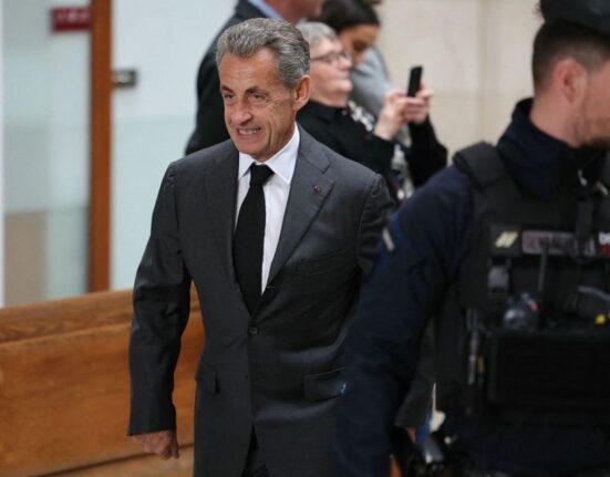 Sarkozy vėl stoja prieš teismą dėl įtariamo Libijos finansavimo