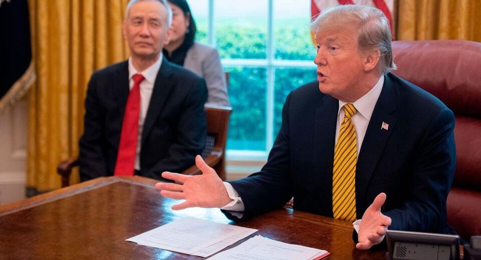 Trumpas didina muitus ES automobiliams iki 25% – gresia naujas prekybos konfliktas