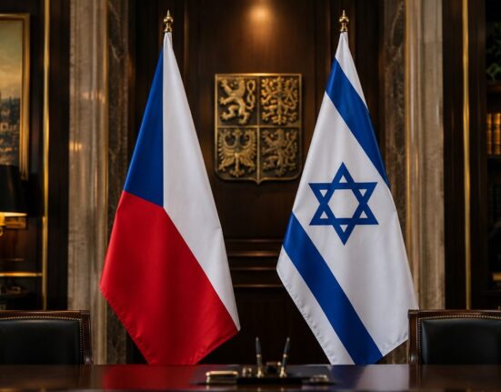 Čekija pažadėjo blokuoti bet kokias naujas ES prekybos sankcijas Izraeliui
