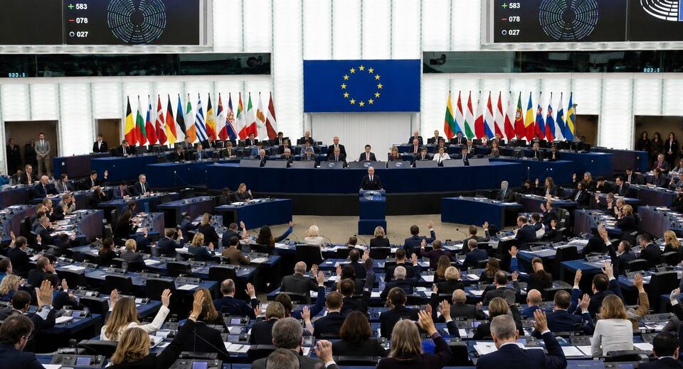 Viena diena Europos Parlamente: nuo kovos su lyčių nelygybe iki griežto atsako Rusijos provokacijoms