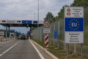 Naujas migracijos maršrutas: Kinijos pabėgėliai Serbiją laiko vartais į ES