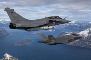 Istorinis lūžis Šiaurės šalyse: Norvegija prisijungė prie Prancūzijos branduolinio atgrasymo programos