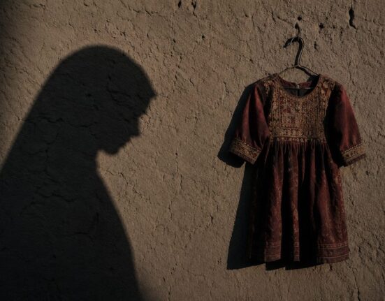 Žiauri realybė Afganistane: Talibanas priverstinai ištekina dešimtmetes mergaites