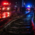 Tragedija prie Londono: keleivinių traukinių susidūrimas Bedforde nusinešė mašinisto gyvybę