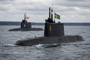 Lenkijos ir Švedijos žingsniai Baltijos jūroje fone kintančių santykių su Ukraina