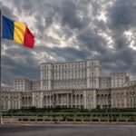 Politinė aklavietė Bukarešte: Rumunijos prezidentas Nicușoras Danas kaltinamas demokratinių normų laužymu skiriant naują premjerą