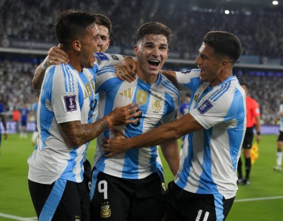 Pasaulio futbolo čempionato aštuntfinalio karštinė: Argentinos košmaras prieš Žaliąjį Kyšulį ir laukiančios kovos