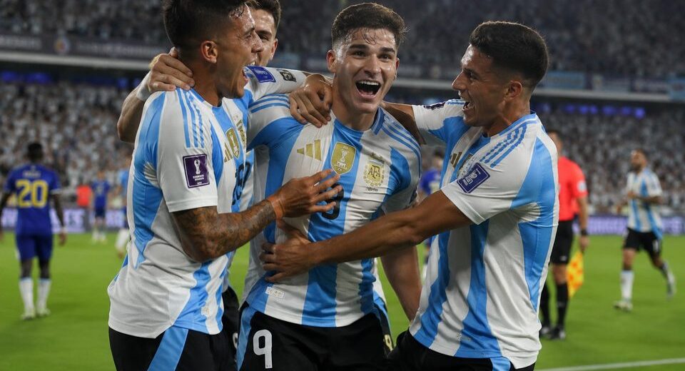 Pasaulio futbolo čempionato aštuntfinalio karštinė: Argentinos košmaras prieš Žaliąjį Kyšulį ir laukiančios kovos